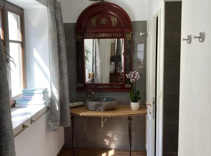 Homestay Goldene Wachau - *