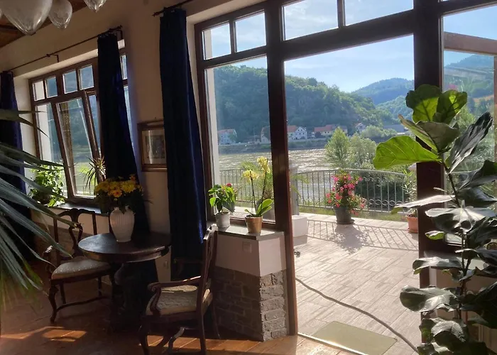 Homestay Goldene Wachau - *